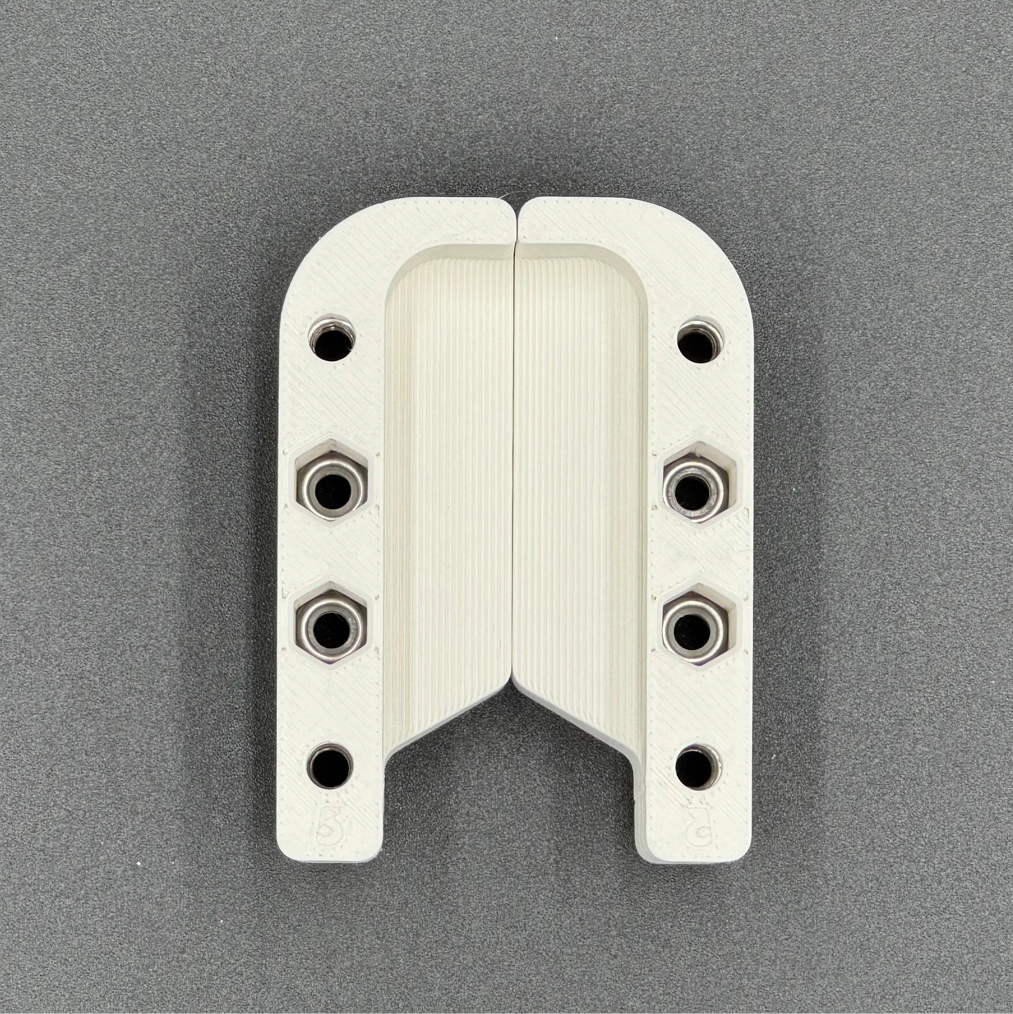 Replacement Corner Set installed on mount
