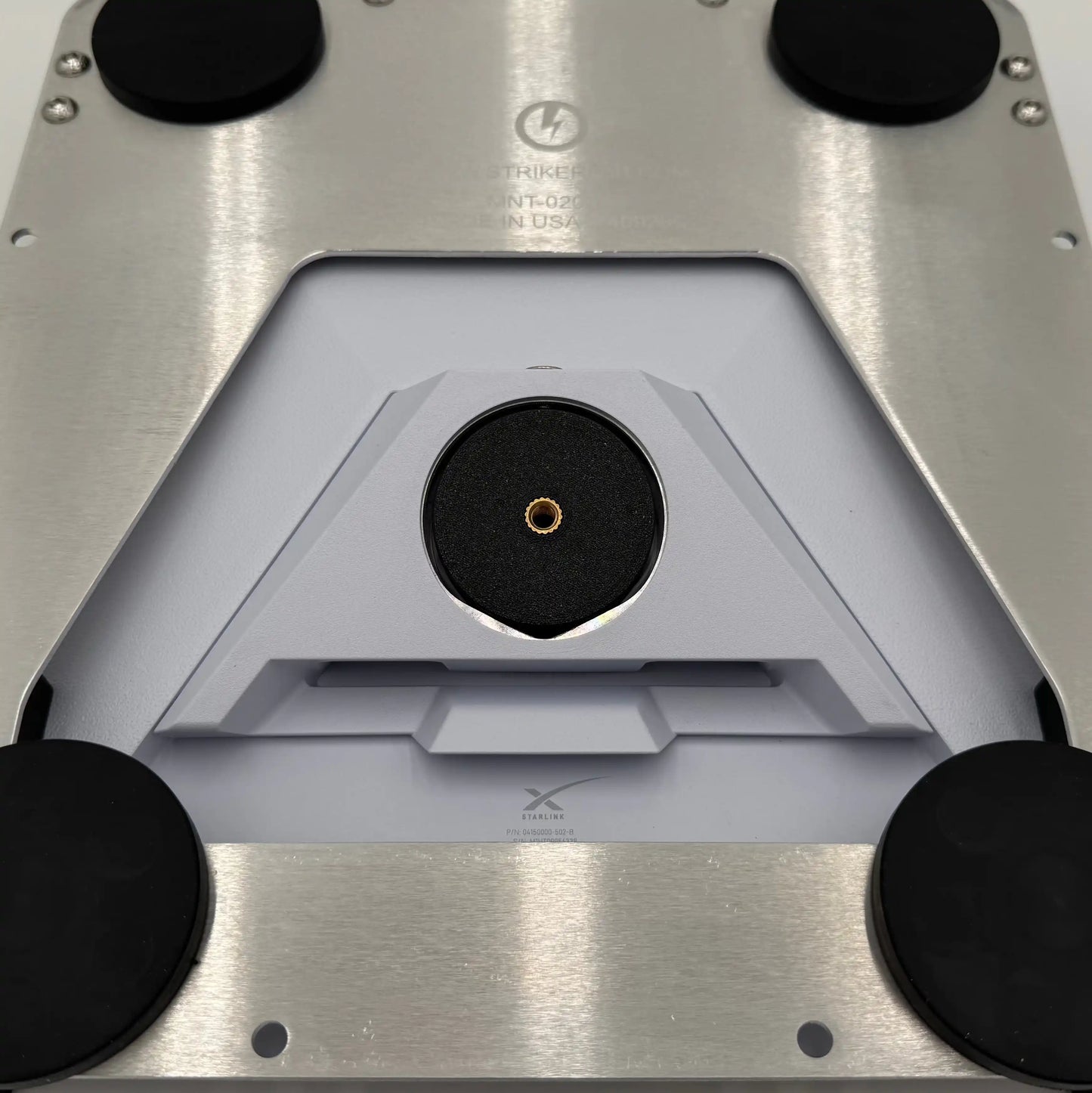Striker Mount for Starlink Mini Mag + Handle polycarbonate detail