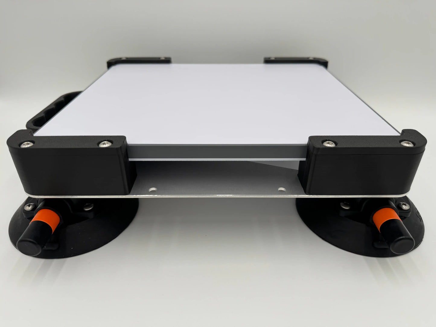 SeaSucker Vacuum Mounts for Striker Starlink Mount
