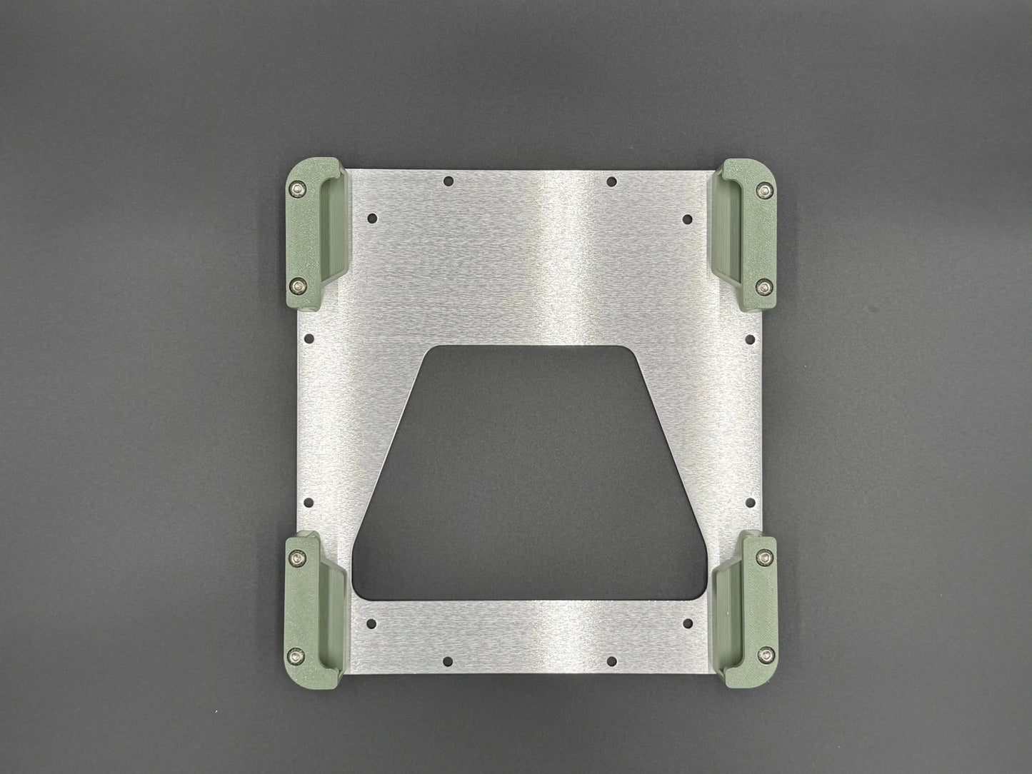 Striker Mount for Starlink Mini corner detail