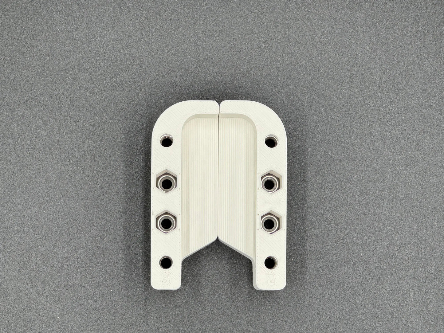 Replacement Corner Set installed on mount