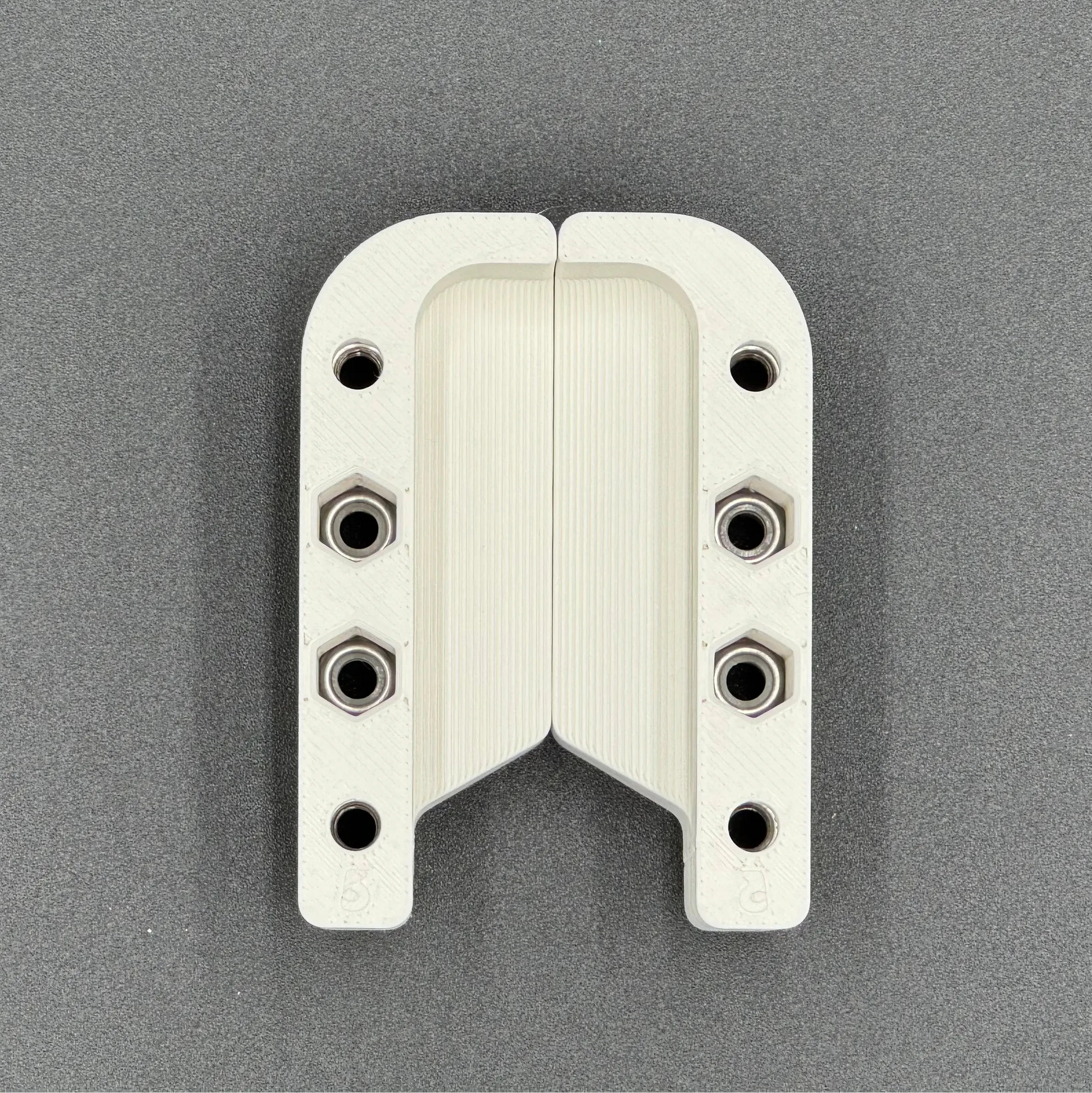 Replacement Corner Set installed on mount