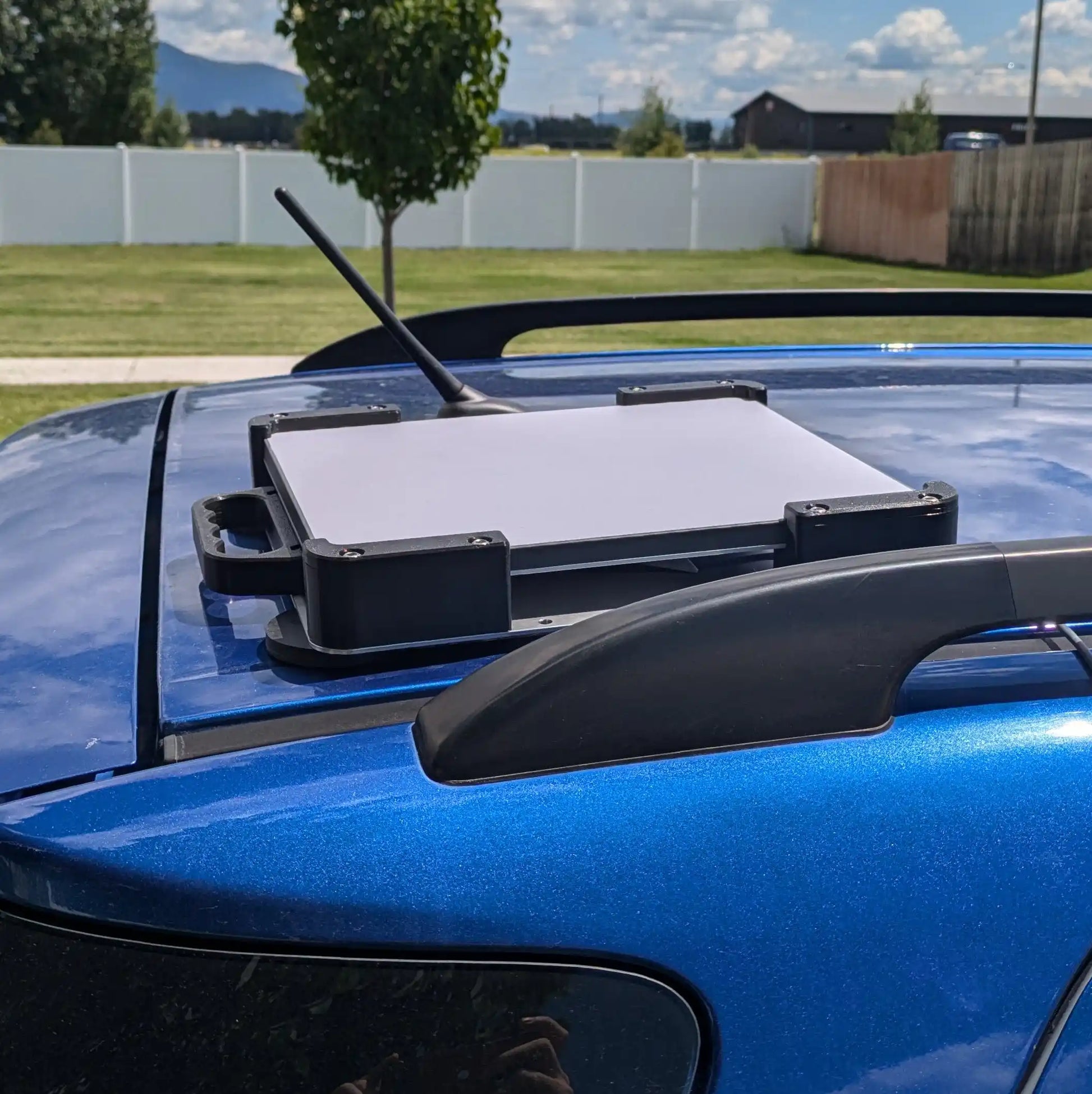 Starlink Mini Roof Mount with magnets and handle
